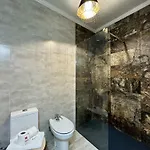 Park By Homing Apartment *